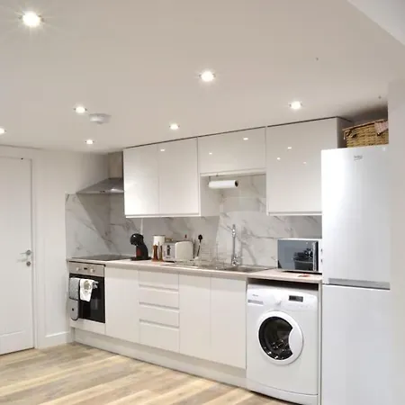 New Flat Near Luton Airport Free Parking Apartment Exterior photo